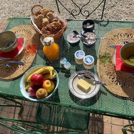 Chez Karine Bed & Breakfast Ceyzerieu Dış mekan fotoğraf