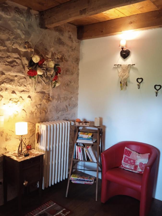 Chez Karine Bed & Breakfast Ceyzerieu Dış mekan fotoğraf
